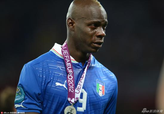 意大利主场惨败,失去小组头名的简单介绍 意大利主场惨败,失去小组头名的简单介绍