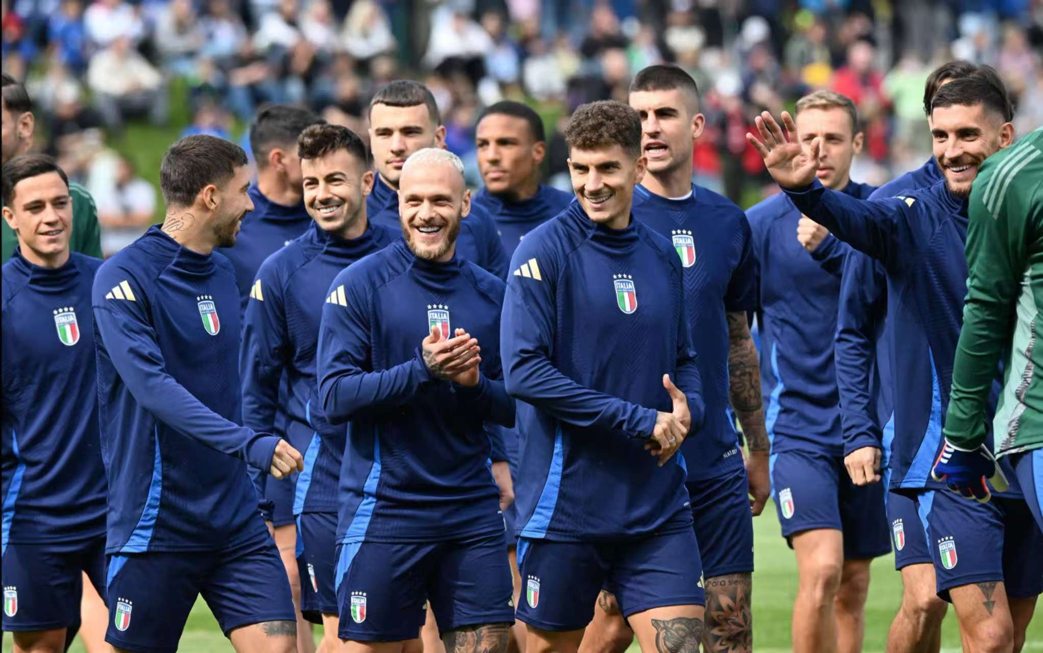 包含比利时0-0挪威，双方欧锦赛小组赛平局的词条