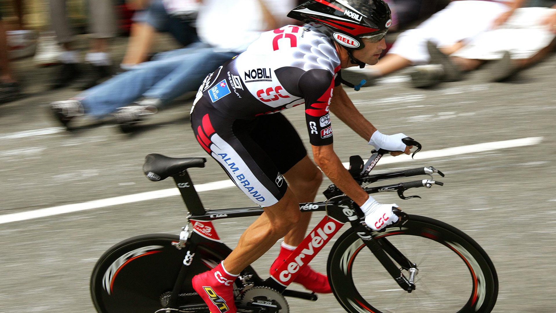 哈兰德里程碑之夜，马赛与摩纳哥的绿茵交响曲